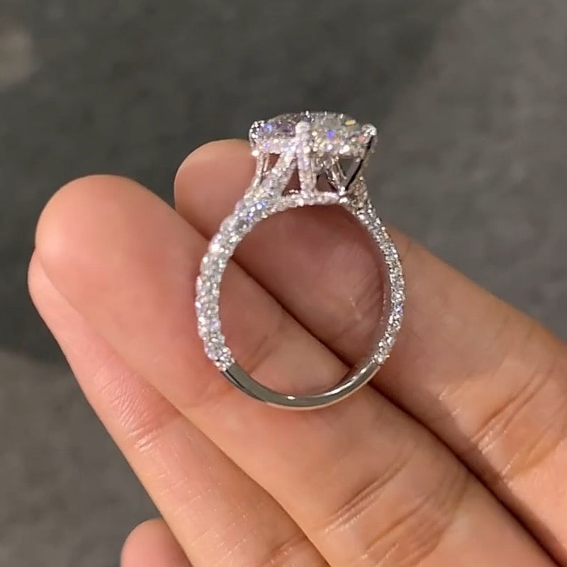 π₯5CT Oval Cut Sparkling Luxury Design Moissanite Engagement Ring
