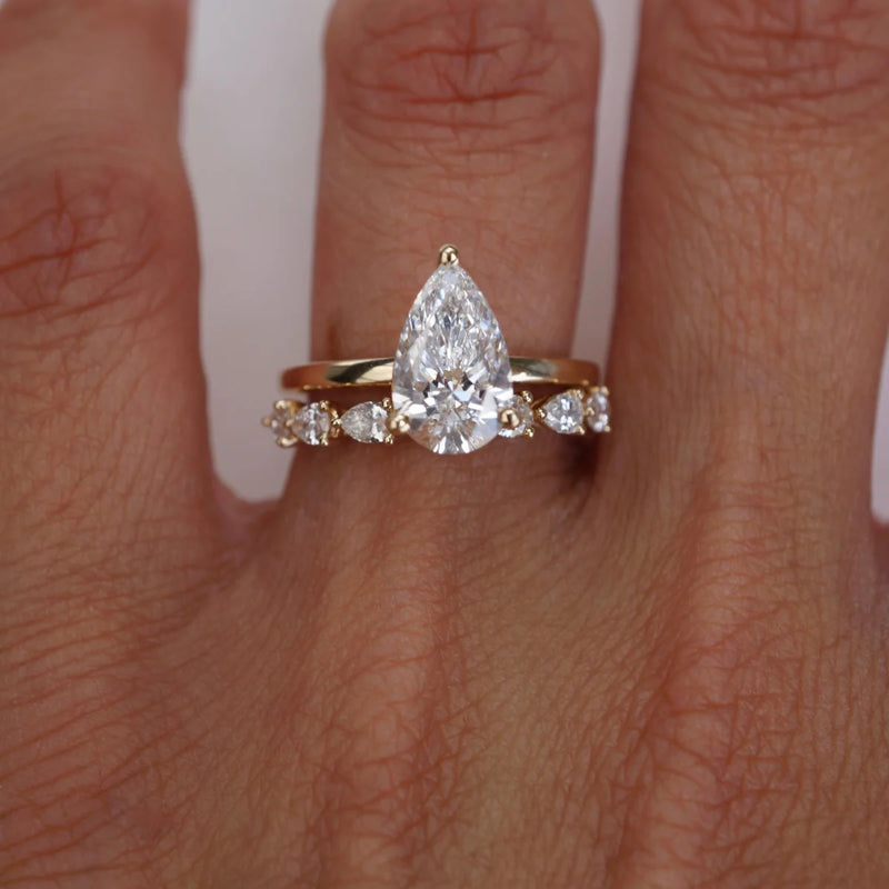 New Arrival 2CT Pear Cut Moissanite Triple Stackable Ring Set