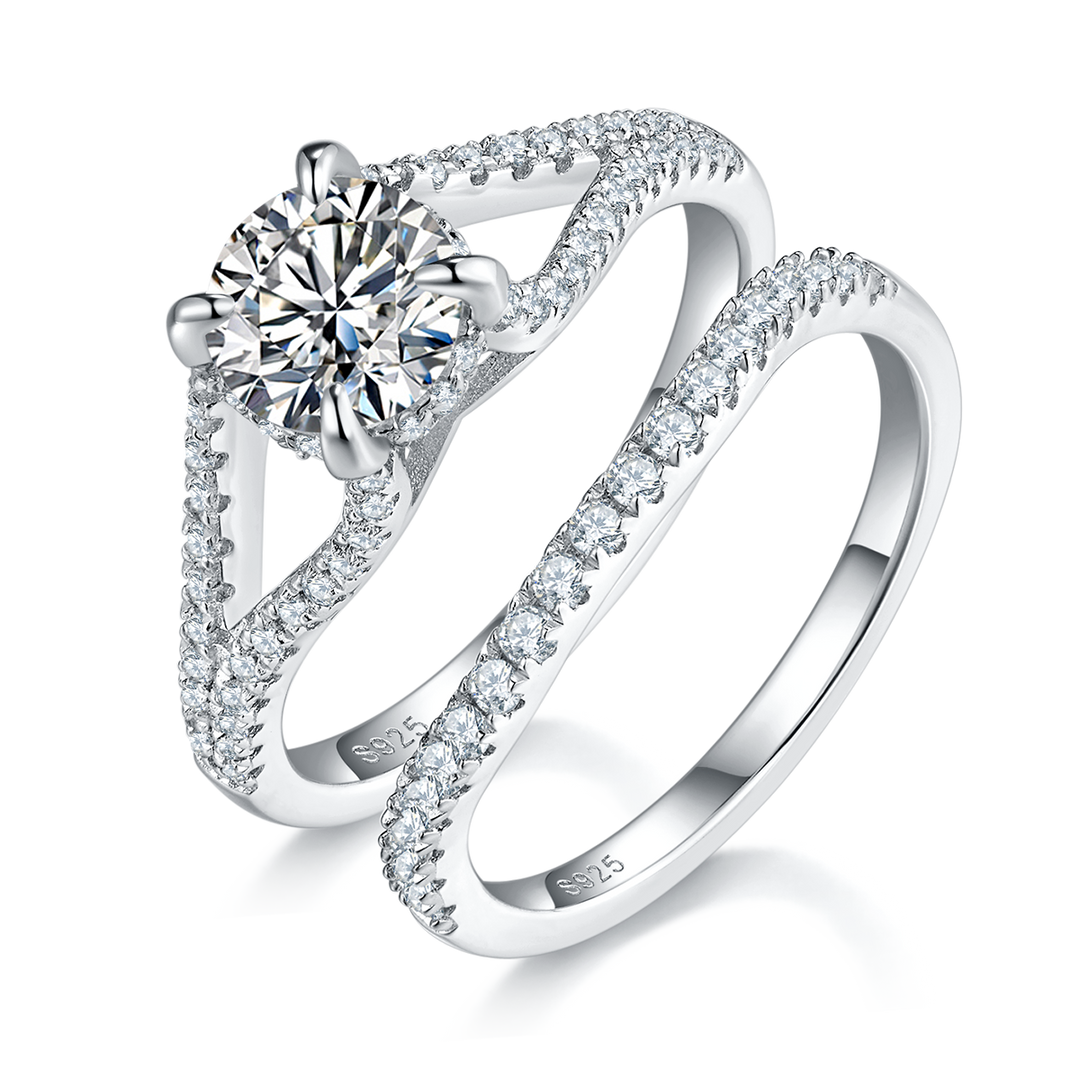 Round Cut Moissanite Moissanite Engagement and Wedding Ring Set 2