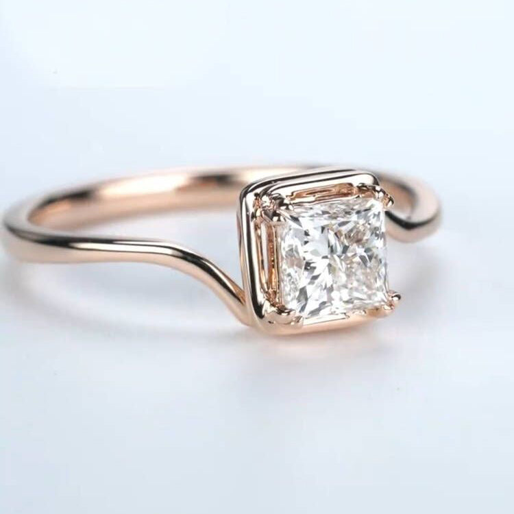 Princess Cut Simple Design Moissanite Engagement Ring