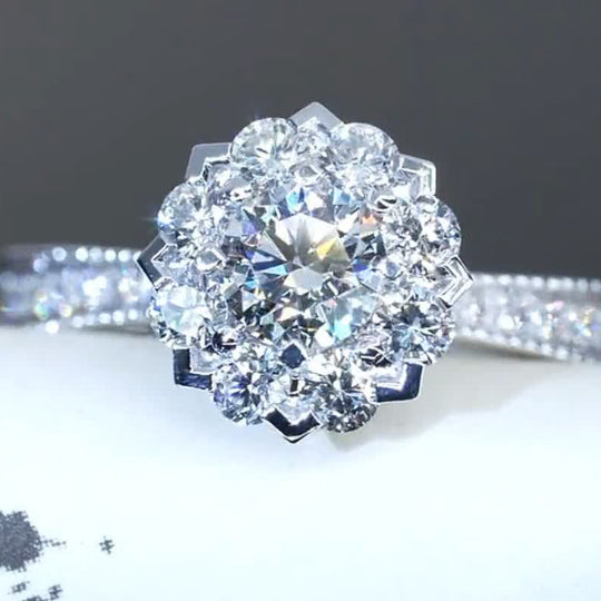 Special Dewdrop Ring Band Design Moissanite Engagement Ring