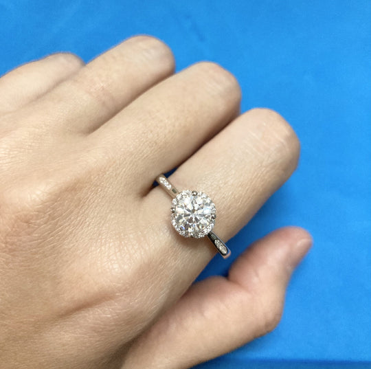 Flower Design Moissanite Engagement Ring