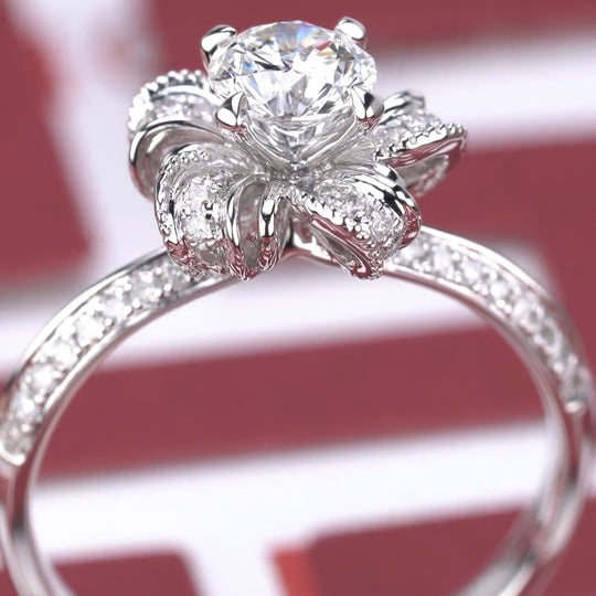 Elegant Flower Design Moissanite Engagement Ring