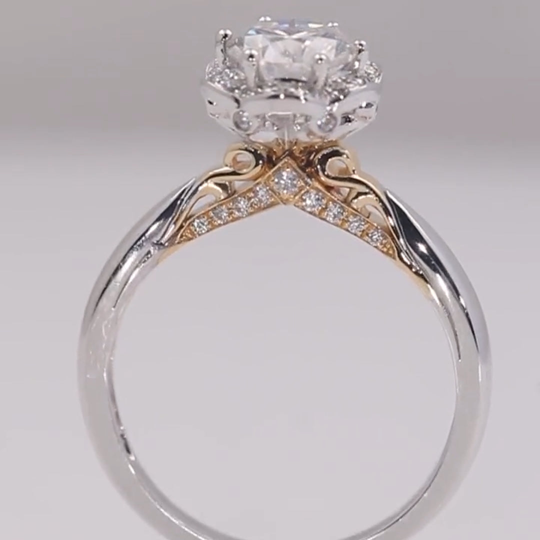 New Arrived Elegant Flower 2 Tones Moissanite Engagement Ring