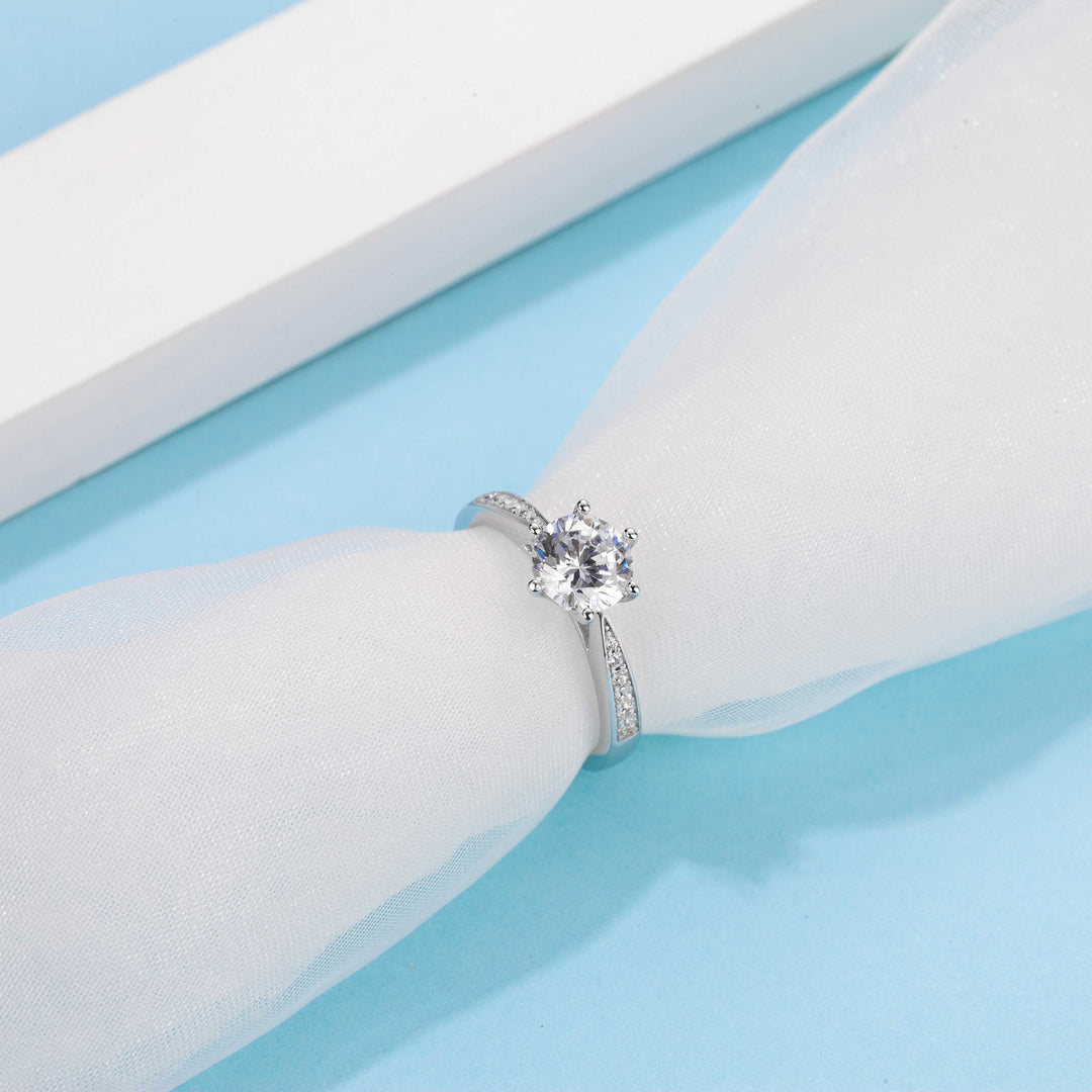 Classic 6 Prongs Design  Moissanite Engagement Ring