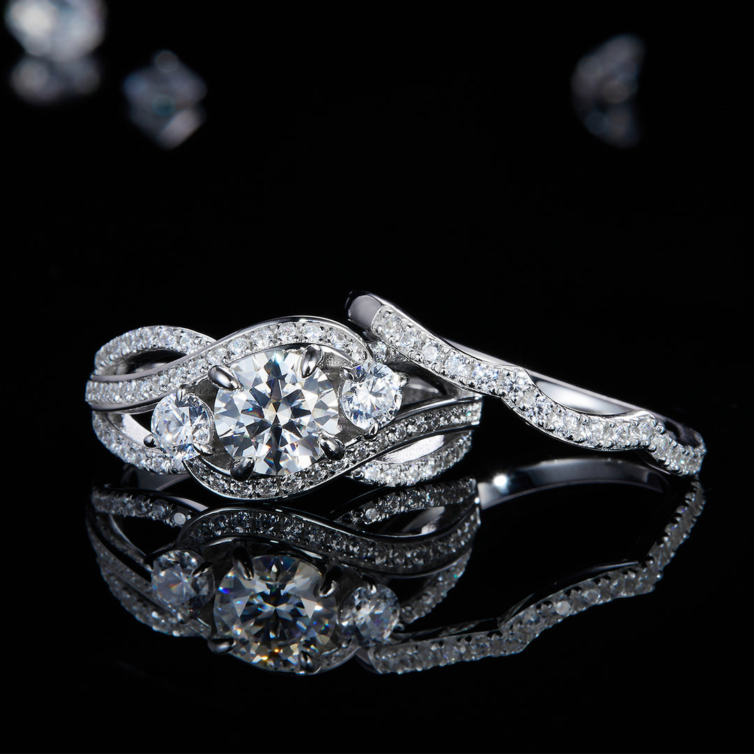 Round Cut Moissanite Moissanite Engagement and Wedding Ring Set