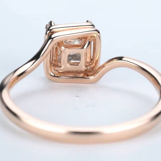 Princess Cut Simple Design Moissanite Engagement Ring