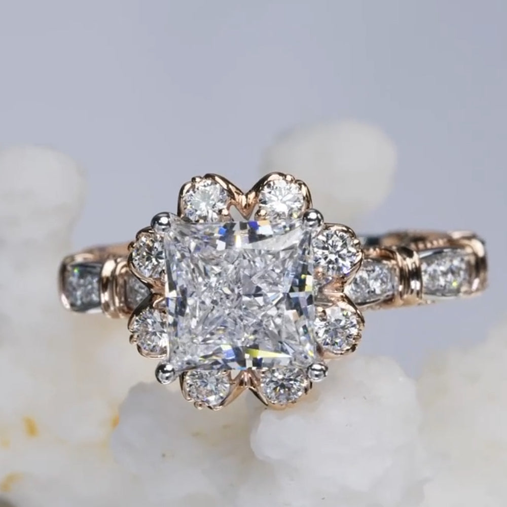 New Arrived Flower Design Princess Cut Moissanite Engagement Ring