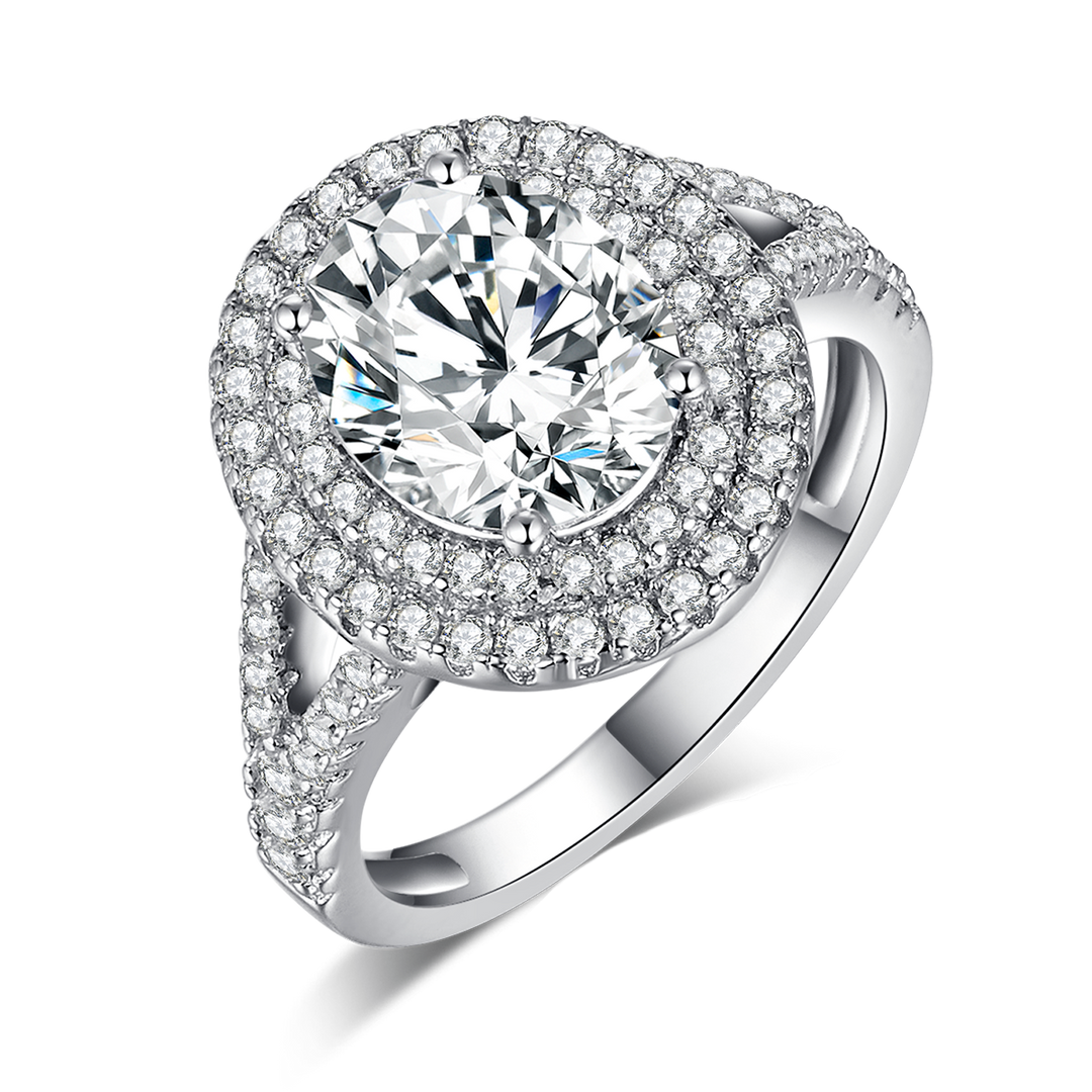 Oval Cut Moissanite Moissanite Engagement and Wedding Ring Set 9