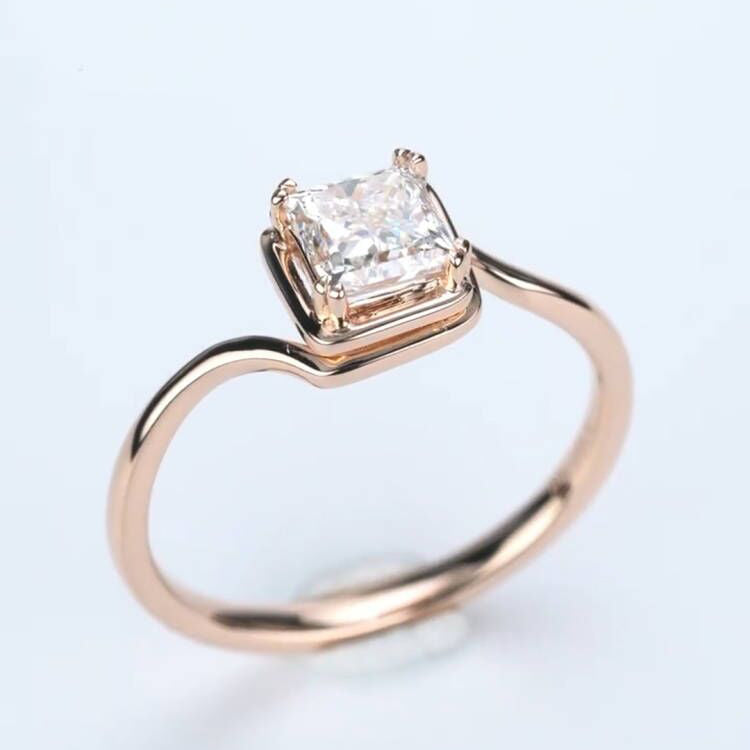 Princess Cut Simple Design Moissanite Engagement Ring