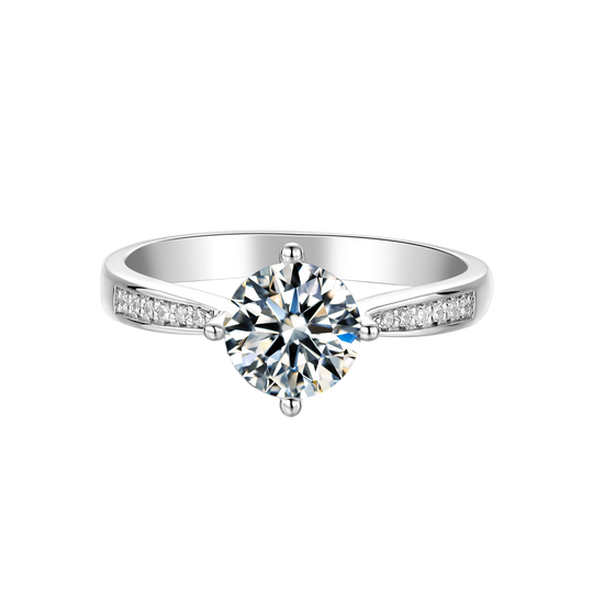 Classic 4 Prongs Design  Moissanite Engagement Ring