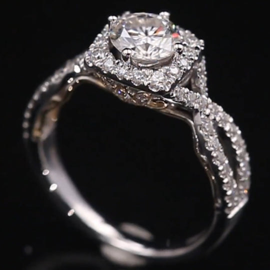 New Arrived Halo Flower Design Moissanite Engagement Ring