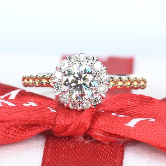 2 Tones Wings Design Moissanite Engagement Ring