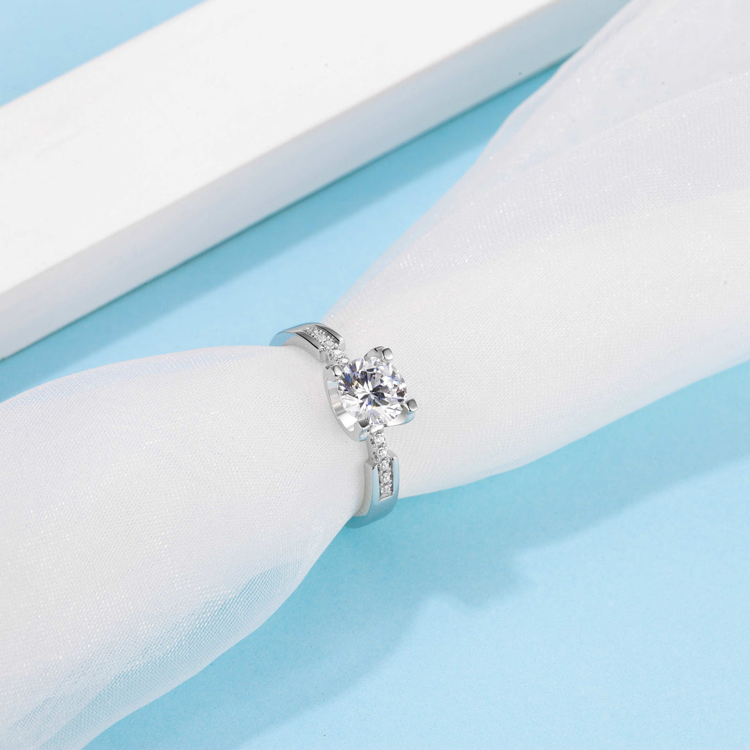 Classic Design Moissanite Engagement Ring