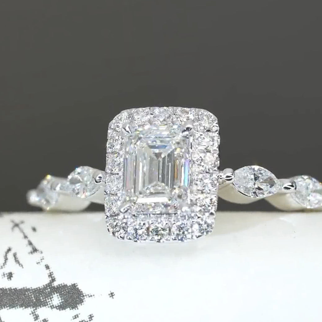 Elegant Design Emerald Cut Moissanite Engagement Ring