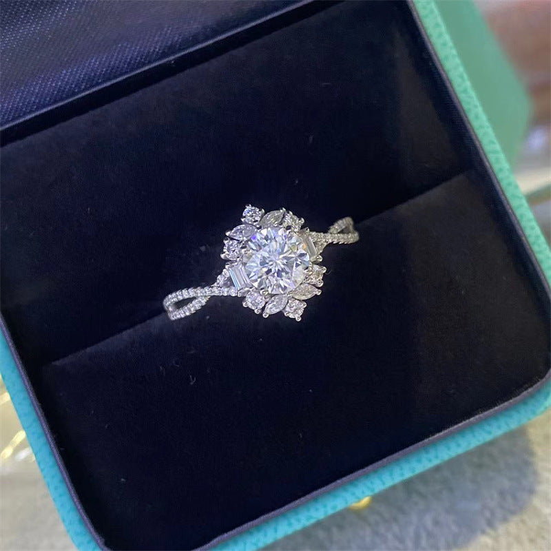 2CT Queen Moissanite Engagement Ring