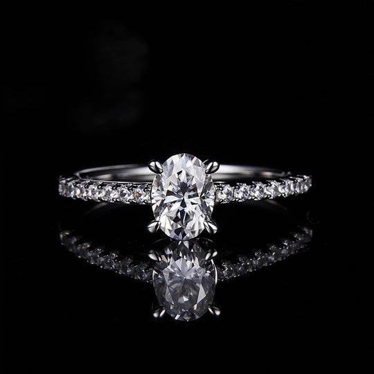 Simple Design Oval Cut Moissanite Ring