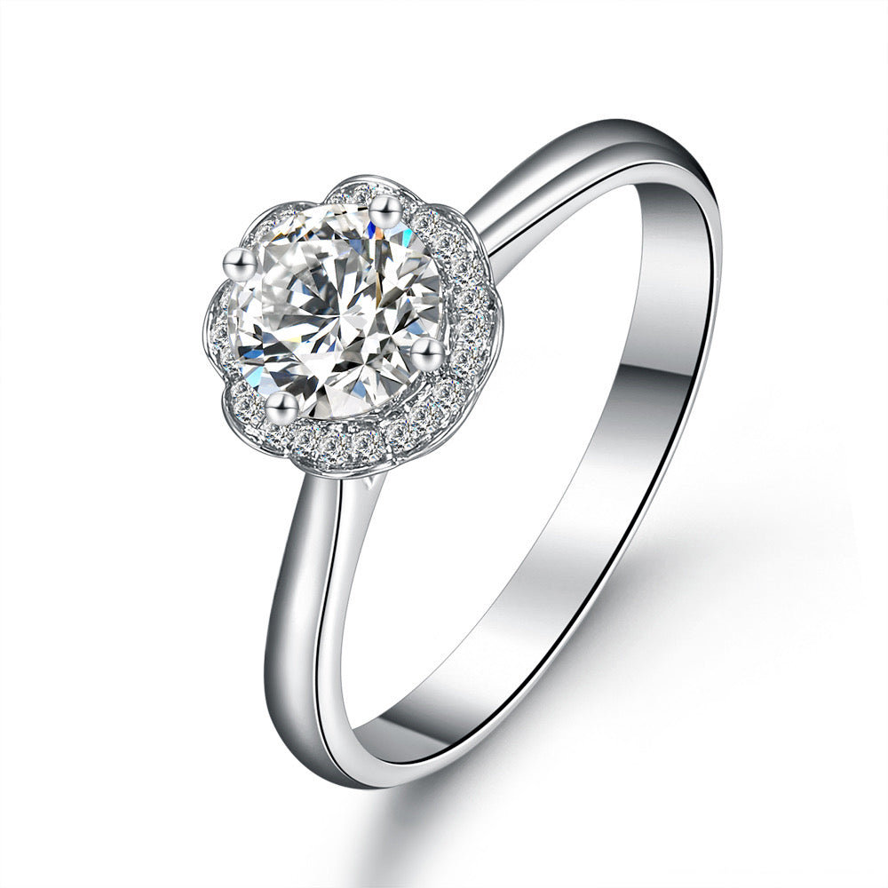 Lucky Flower 2 Tones  Moissanite Engagement Ring