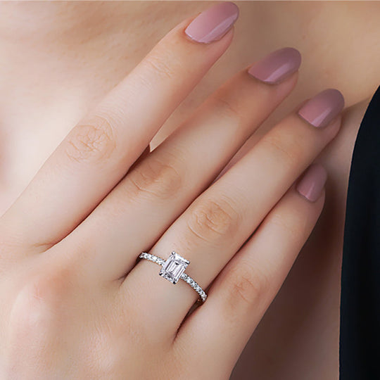 Simple Design Emerald Cut Moissanite Ring