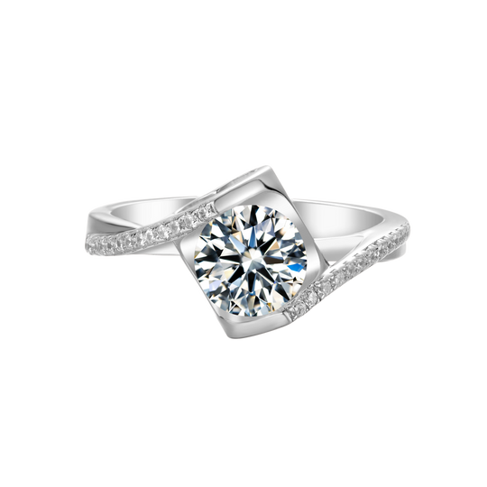 Kiss of Angel 2 Moissanite Engagement Ring