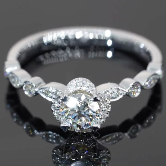 Special Ring Band Design Flower Moissanite Engagement Ring