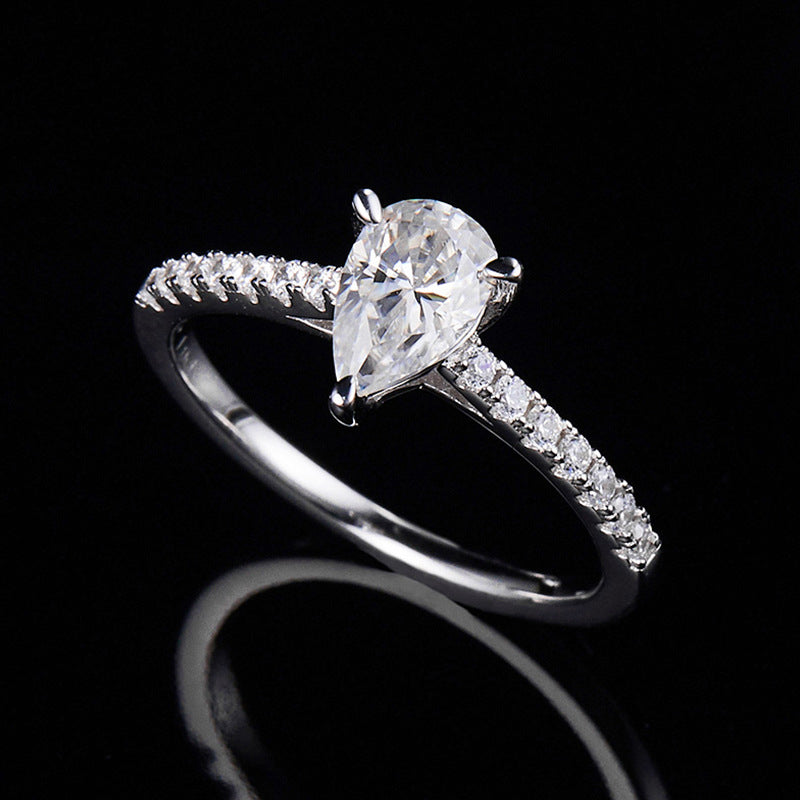 Simple Design Pear Cut Moissanite Ring