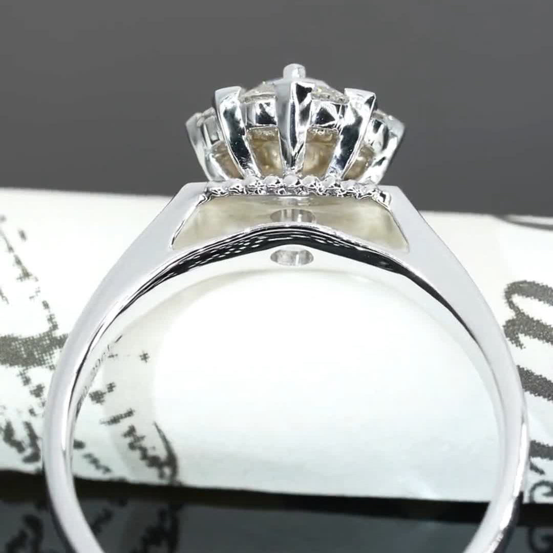 Elegant Flower Design Moissanite Engagement Ring